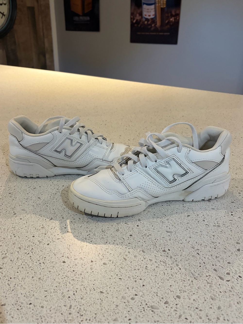 New Balance 550 Sneakers Men’s 7 Women’s 8.5